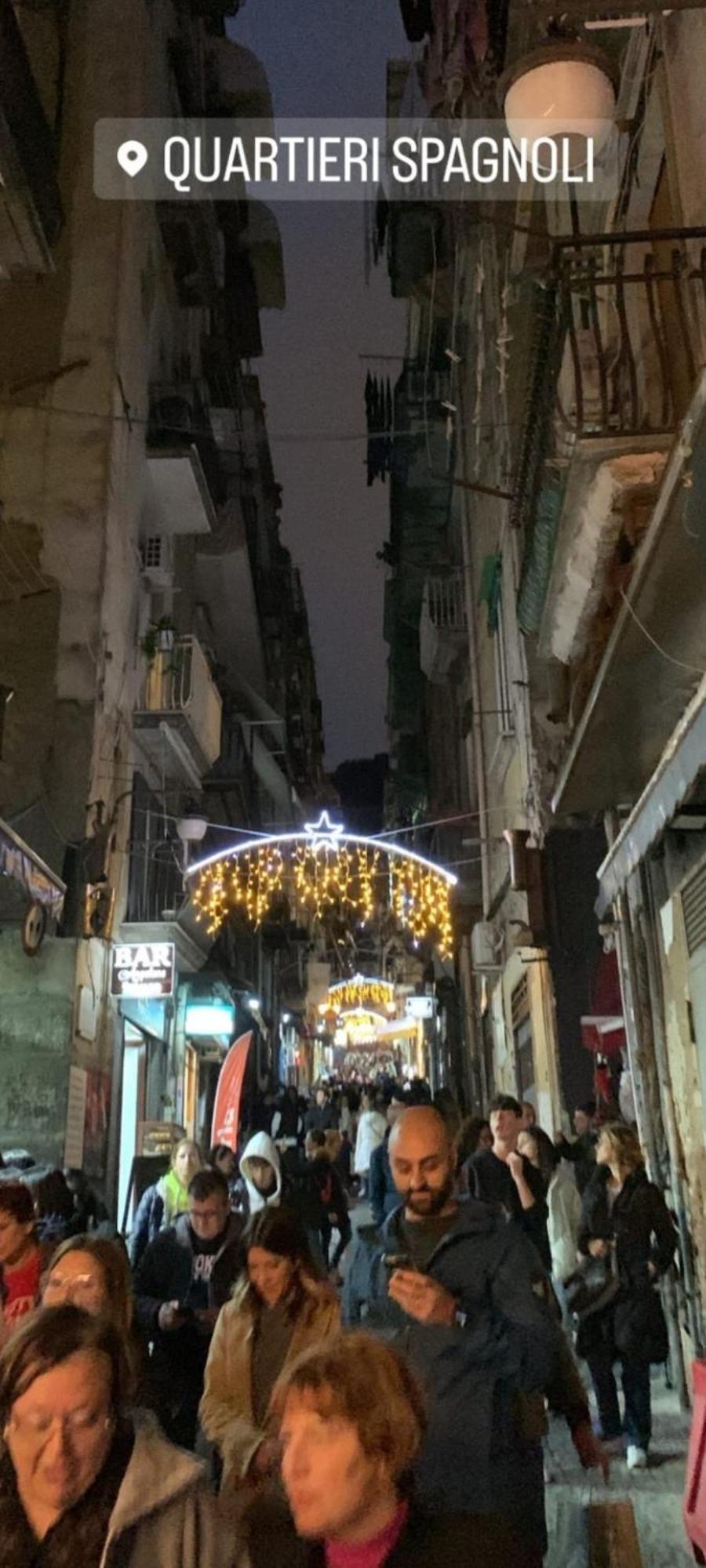 Masaniello'S House Daire Napoli Oda fotoğraf